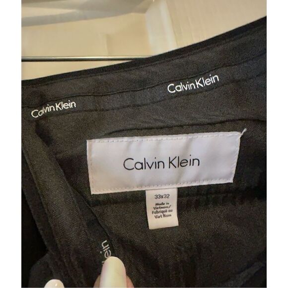 Calvin Klein black slacks - 32x33 - slim fit - stretch - Picture 3 of 4